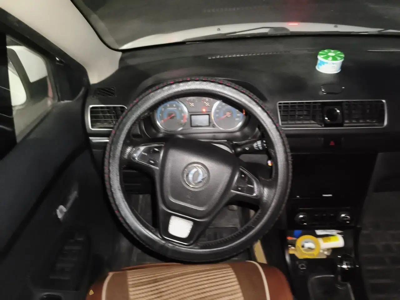 Used Dongfeng Fengon 370 2016 1.5L Manual Luxury 7-Seater — миниатюра 10