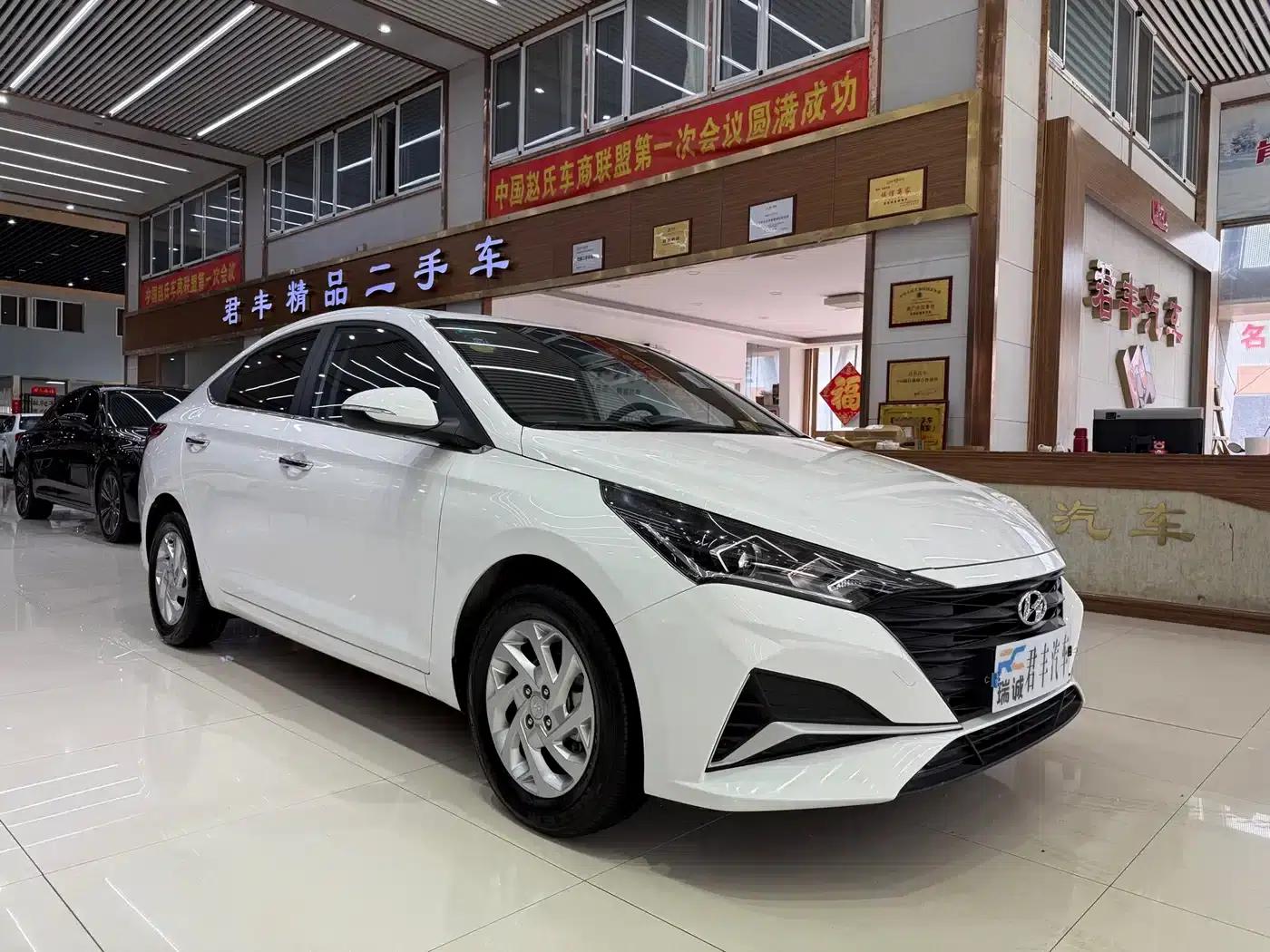 2020 Hyundai Verna 1.4L CVT GLS Cool Edition — миниатюра 3