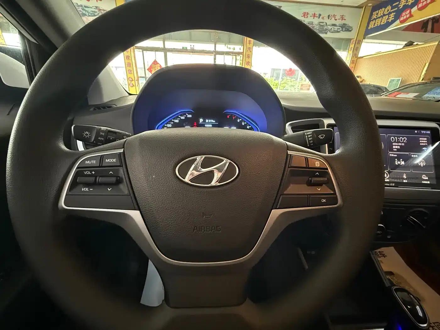 2020 Hyundai Verna 1.4L CVT GLS Cool Edition — миниатюра 7