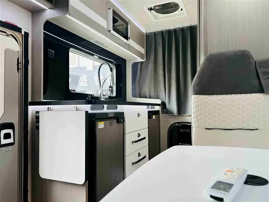 Iveco Daily 2021 3.0L Automatic — миниатюра 25