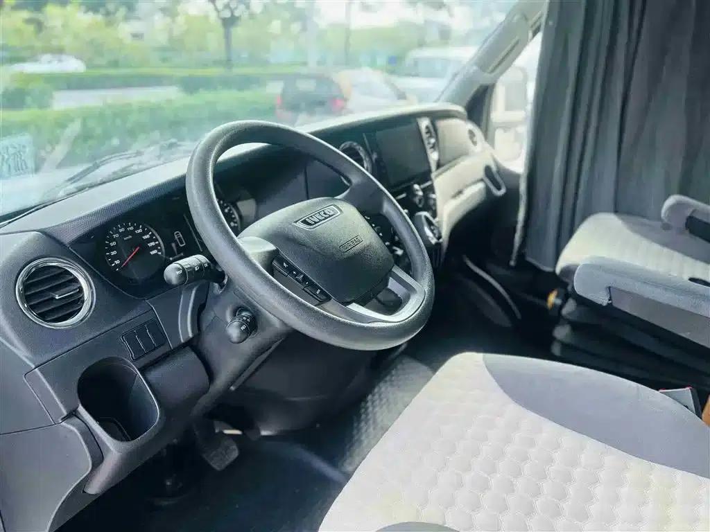 Iveco Daily 2021 3.0L Automatic — миниатюра 4