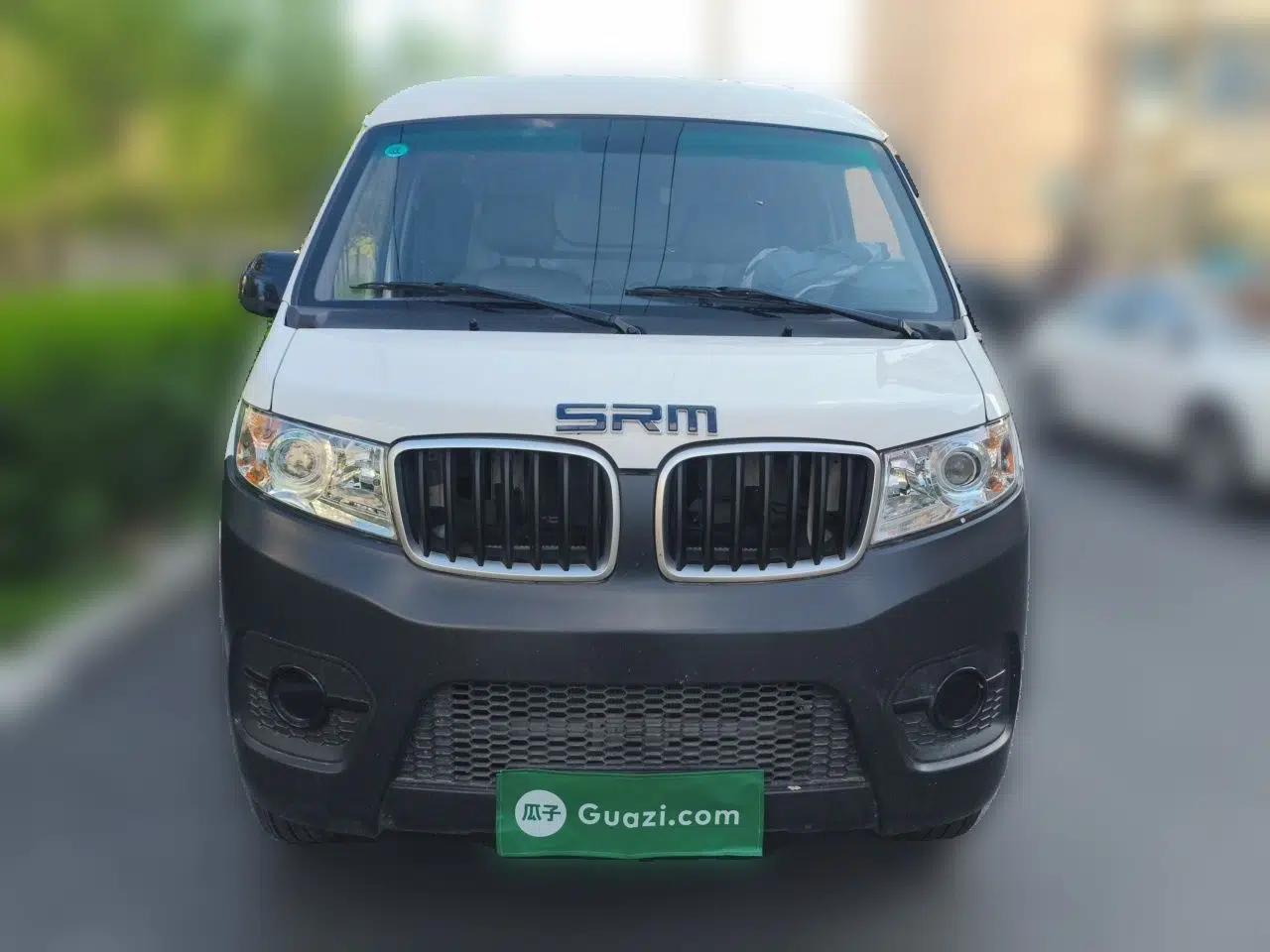 Used Jinbei Hiace X30 CNG 2023 1.5L Natural Gas Wealthy Van 2/5-Seater Air-Conditioned Version SWCC15M — миниатюра 2