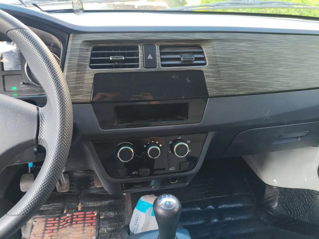 Used Jinbei Hiace X30 CNG 2023 1.5L Natural Gas Wealthy Van 2/5-Seater Air-Conditioned Version SWCC15M — миниатюра 13