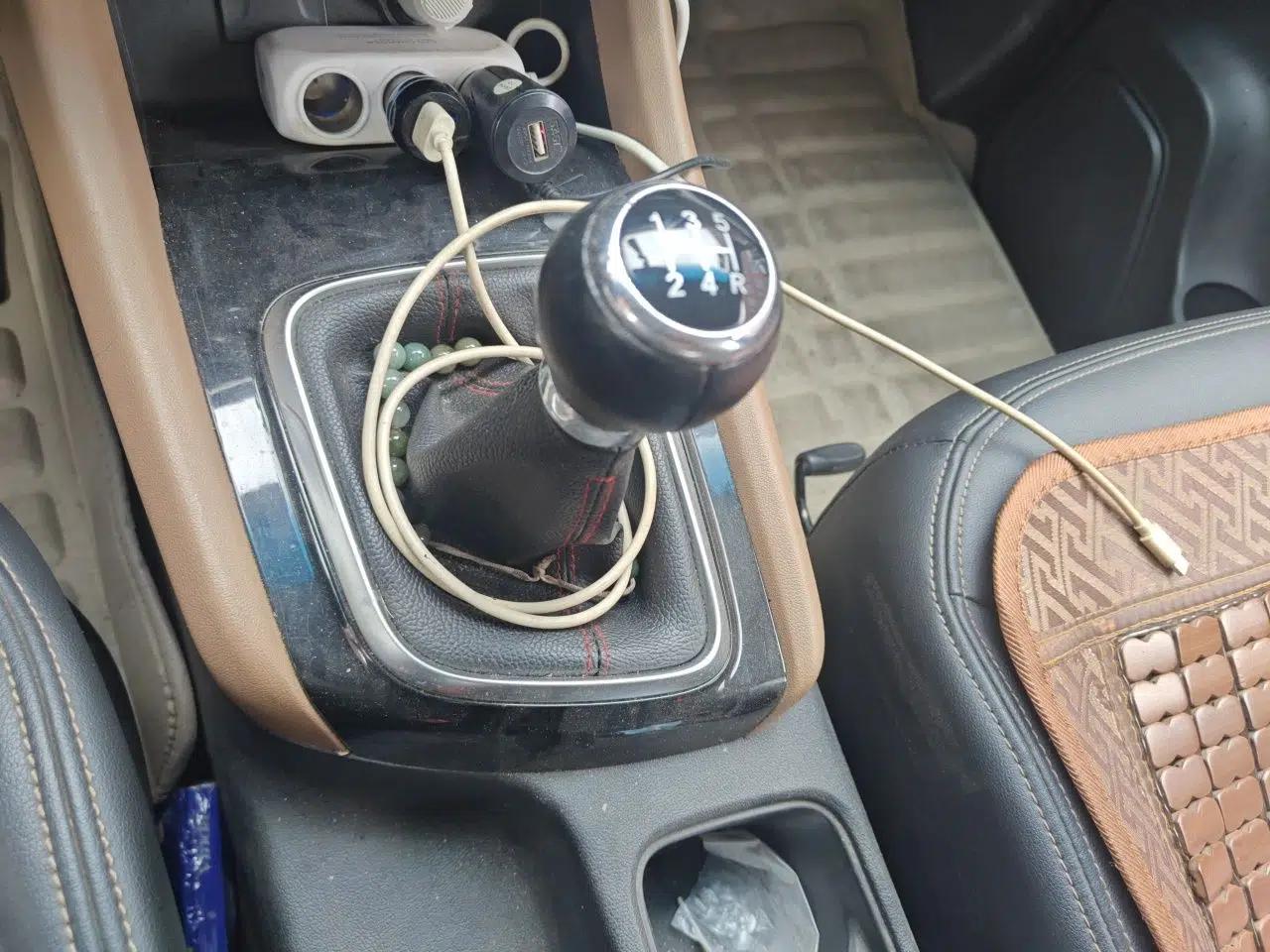 Used Jinbei F50 2017 1.6L Manual Comfort Model — миниатюра 14