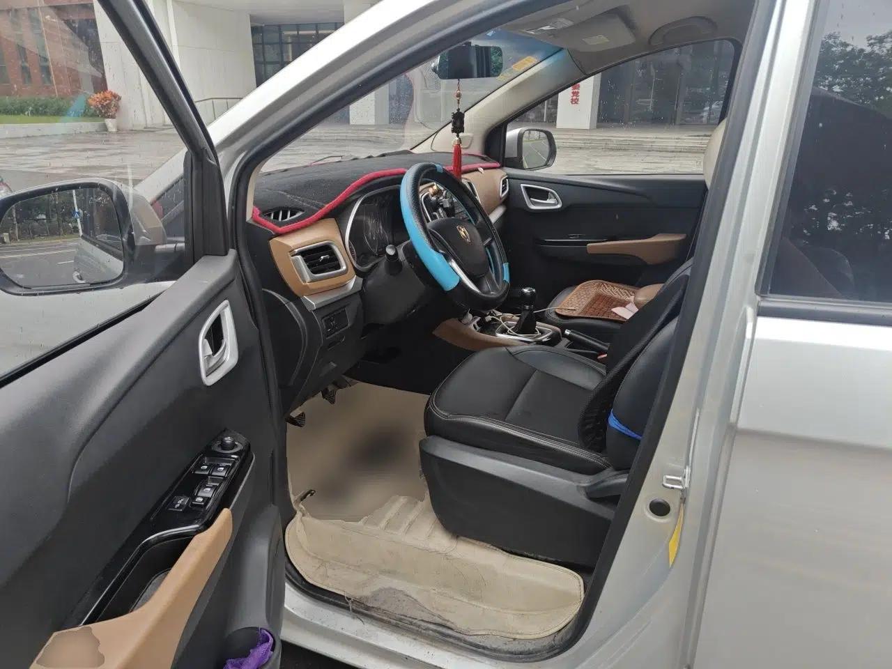Used Jinbei F50 2017 1.6L Manual Comfort Model — миниатюра 16