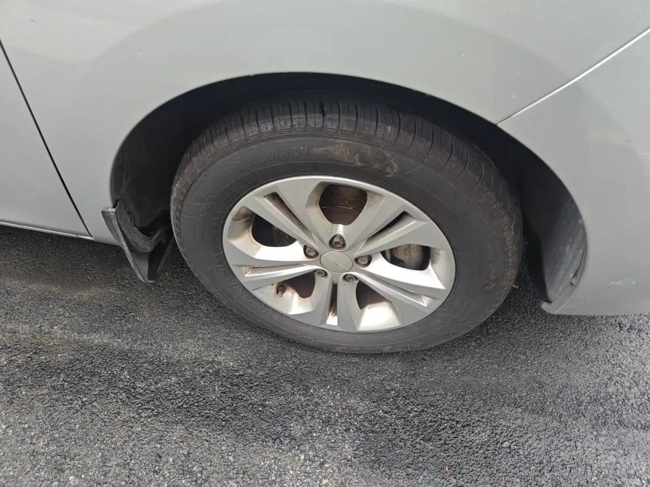 Used Jinbei F50 2017 1.6L Manual Comfort Model — миниатюра 8