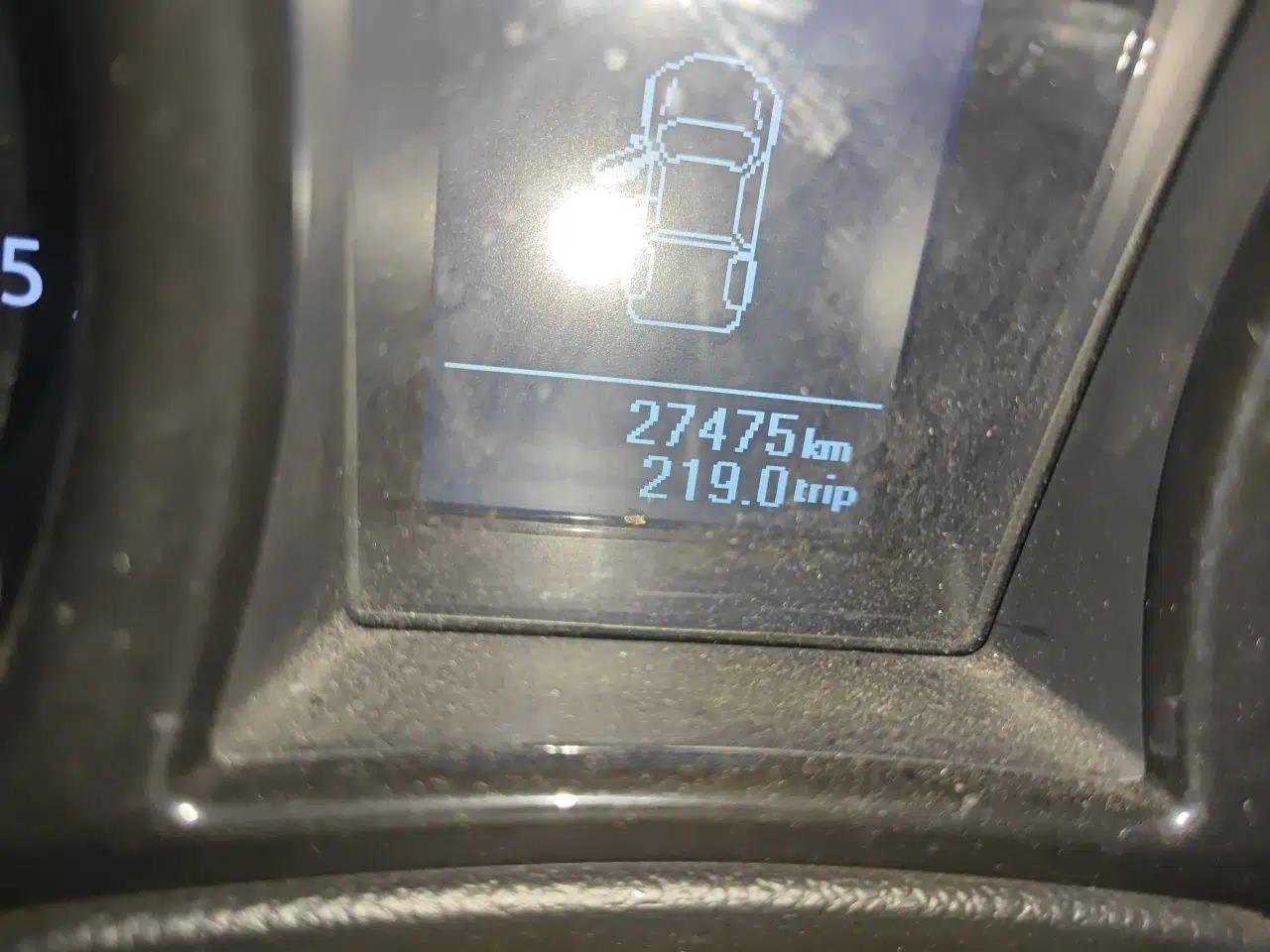 Used JMC Yuhu 3 2018 2.5T Diesel Two-Wheel Drive Advanced Version with Long Wheelbase — миниатюра 11