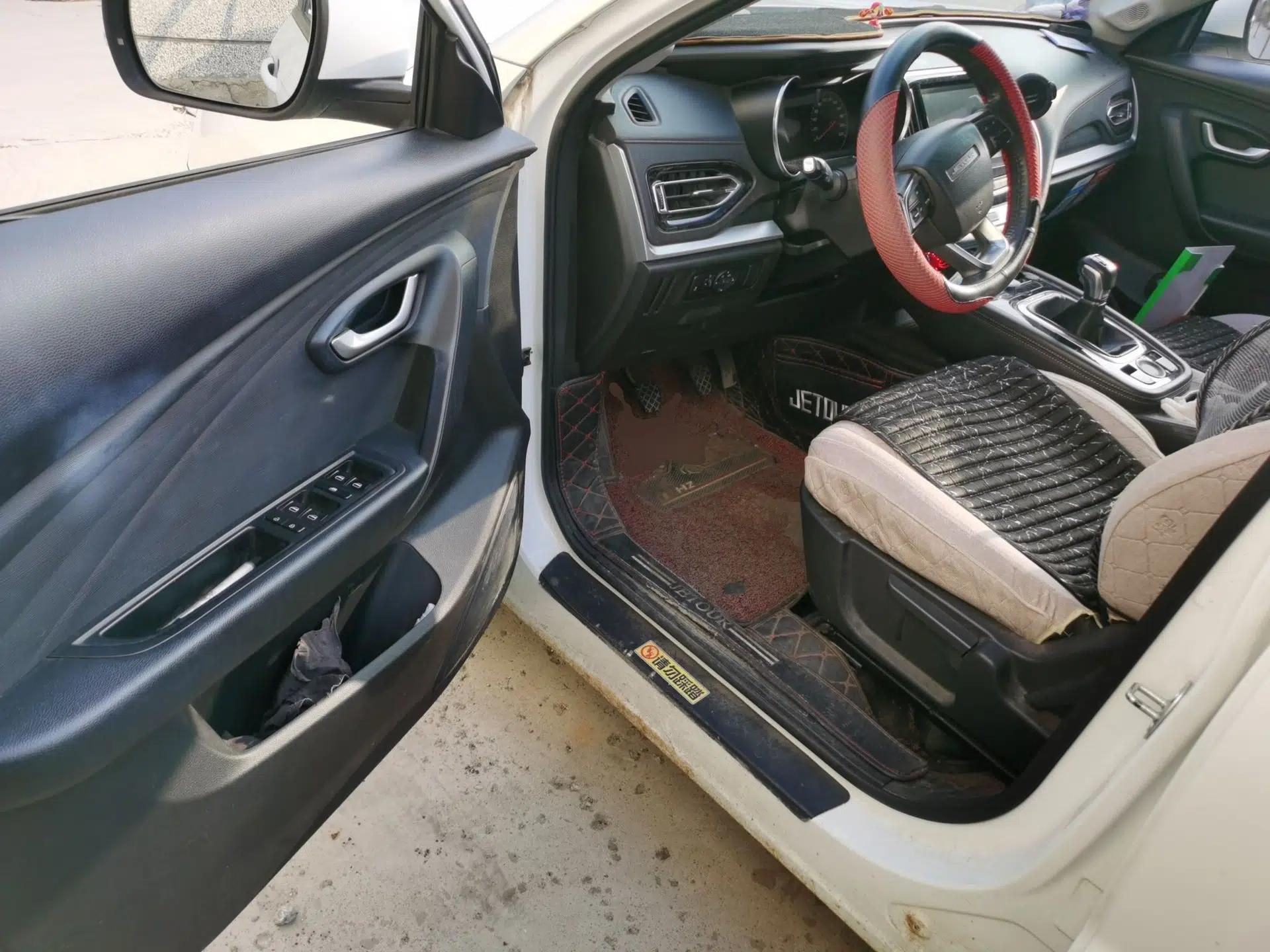 Used JETOUR X70M 2020 Revised Version 1.5T Manual - Travel Companion Type 6 Seats — миниатюра 16