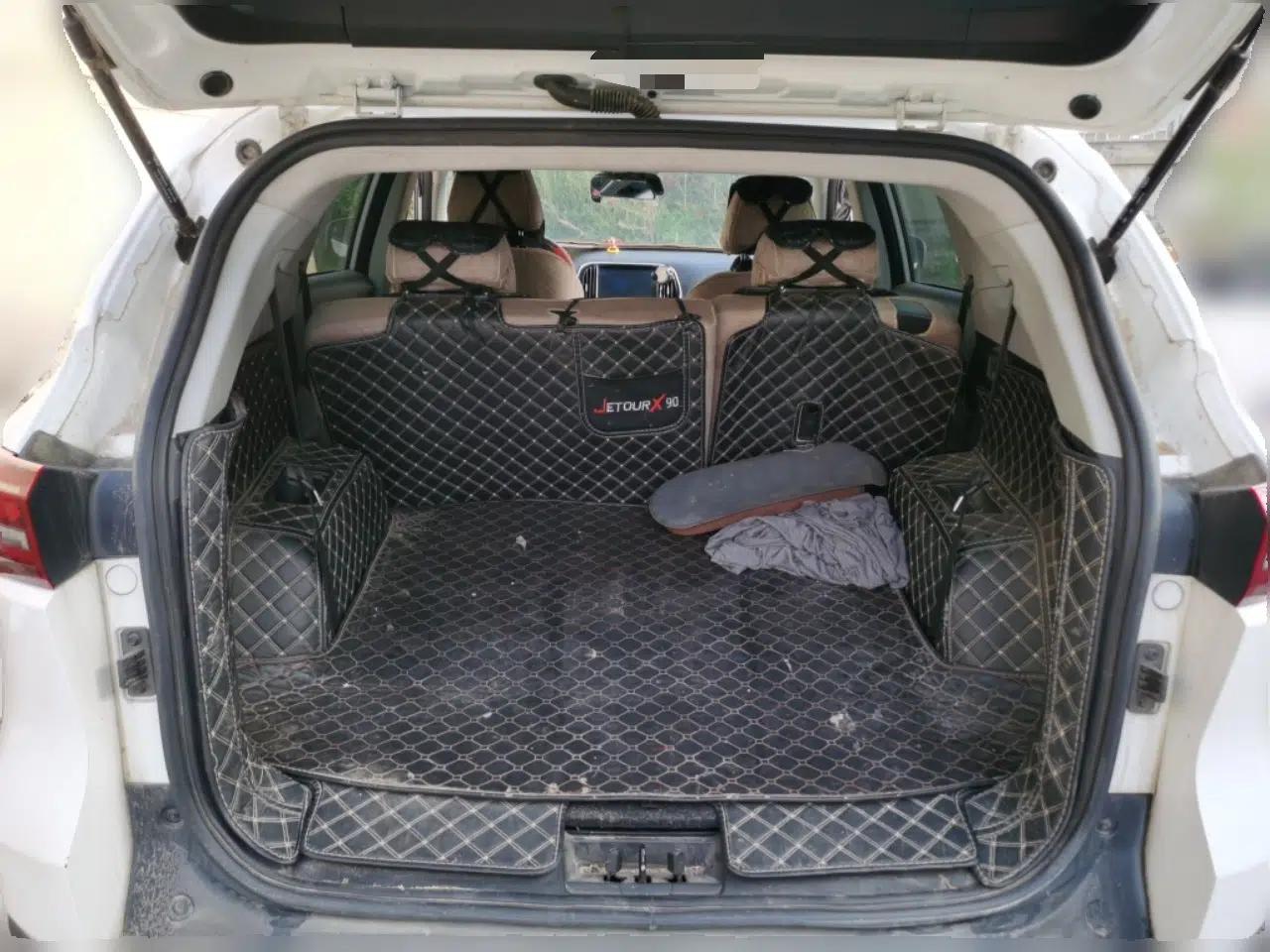 Used JETOUR X70M 2020 Revised Version 1.5T Manual - Travel Companion Type 6 Seats — миниатюра 19