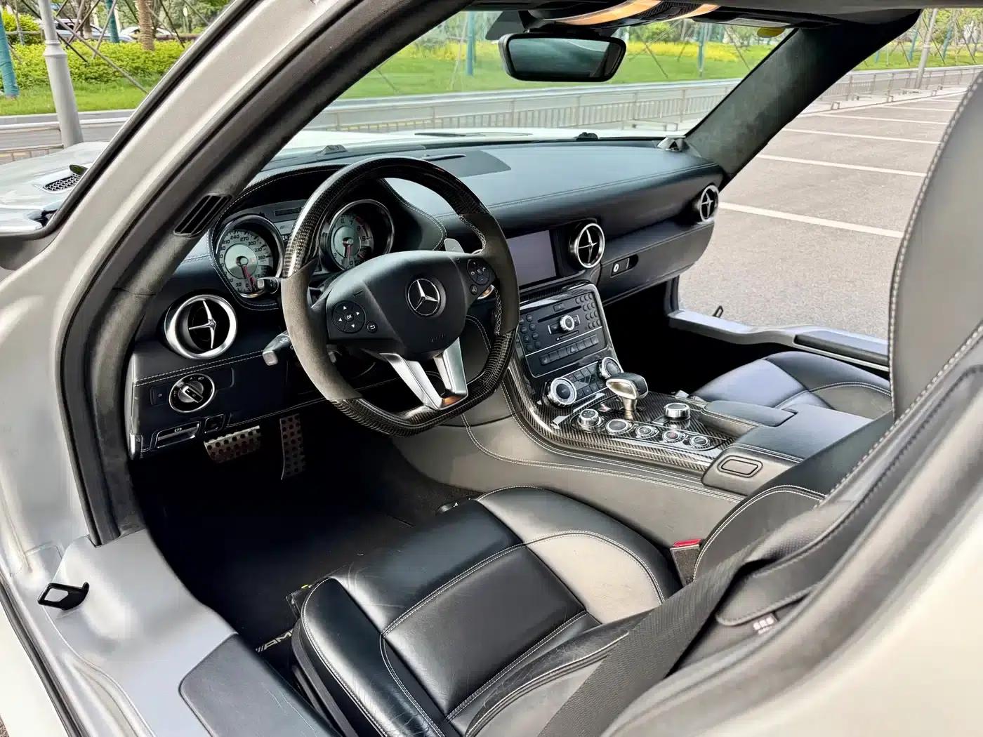 2011 Mercedes-Benz SLS AMG — миниатюра 14
