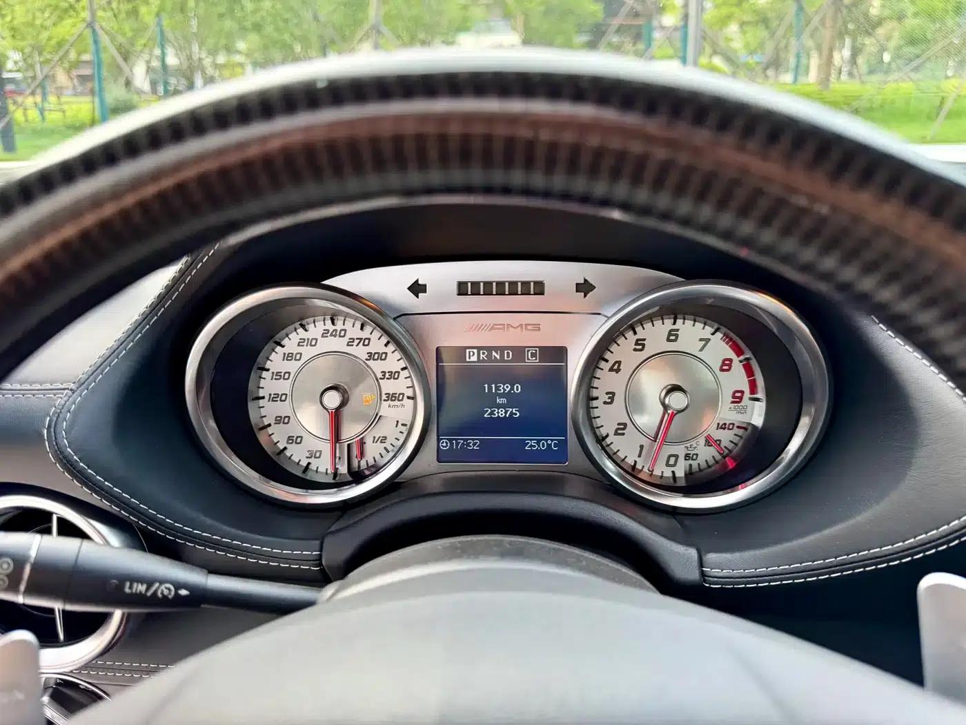 2011 Mercedes-Benz SLS AMG — миниатюра 24