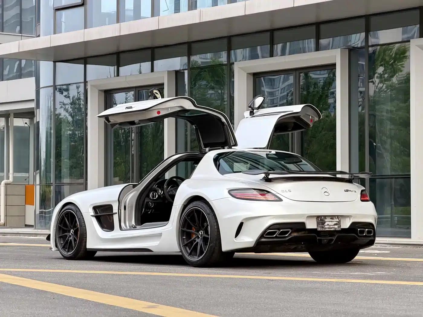 2011 Mercedes-Benz SLS AMG — миниатюра 7