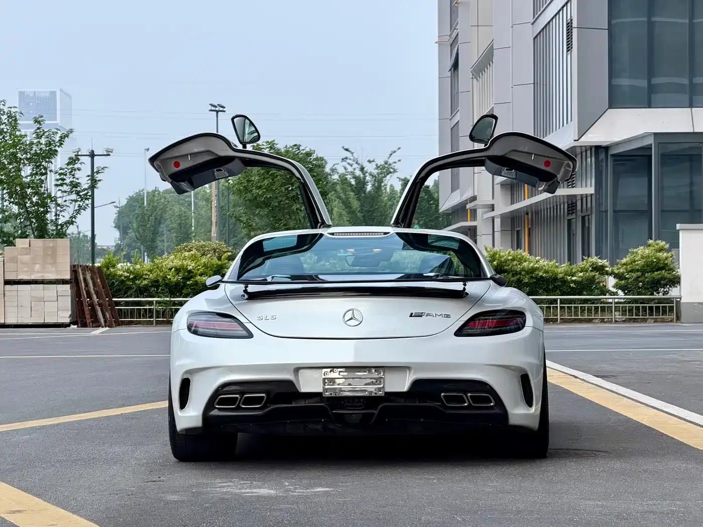 2011 Mercedes-Benz SLS AMG — миниатюра 9