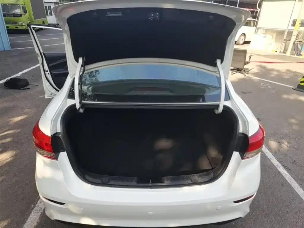 Yuexiang 2019 1.5L DCT Comfort Model (National VI Emission Standard) — миниатюра 19