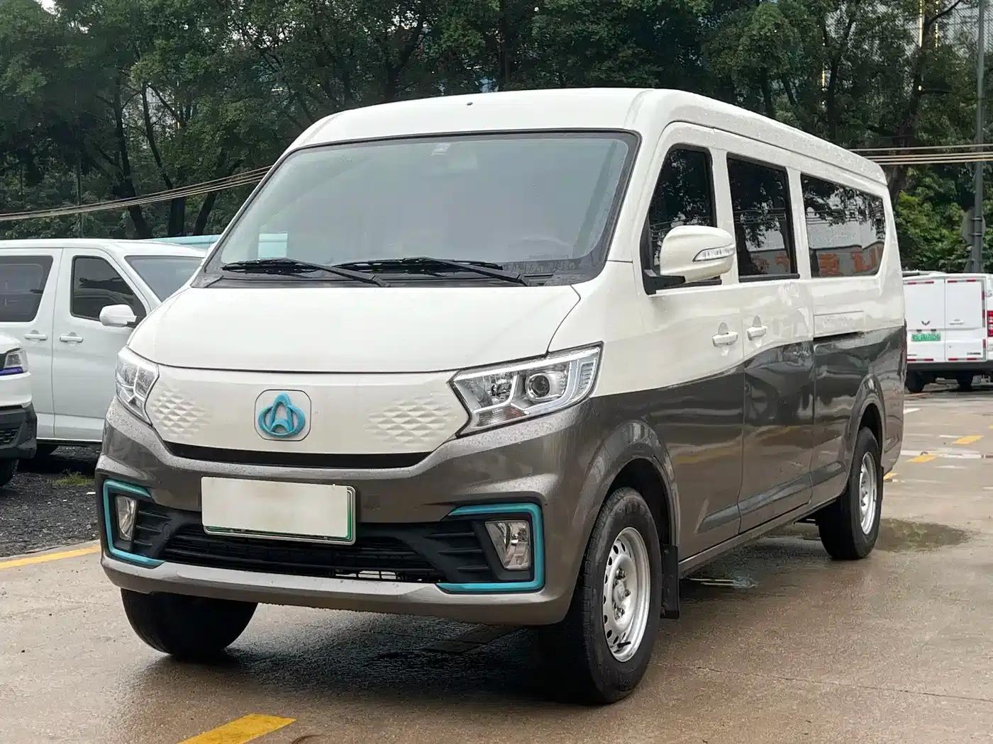 CrossStar V7 EV 2025 Model, 285km/h, Smart Enjoyment Edition, 7 Seats, Ningde 2C, 41.86kWh — миниатюра 1