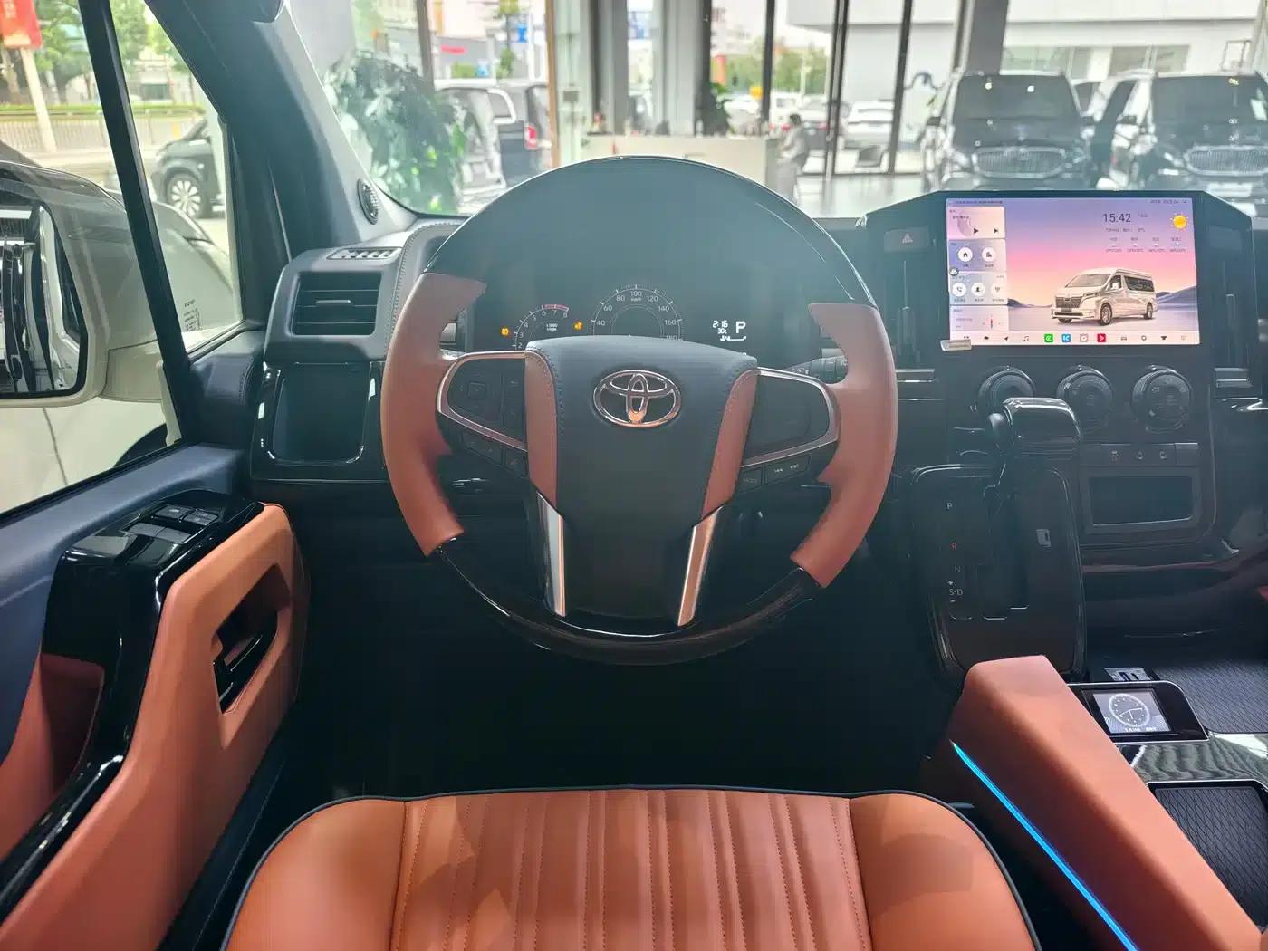 2025 HIACE 3.5L Automatic — миниатюра 13