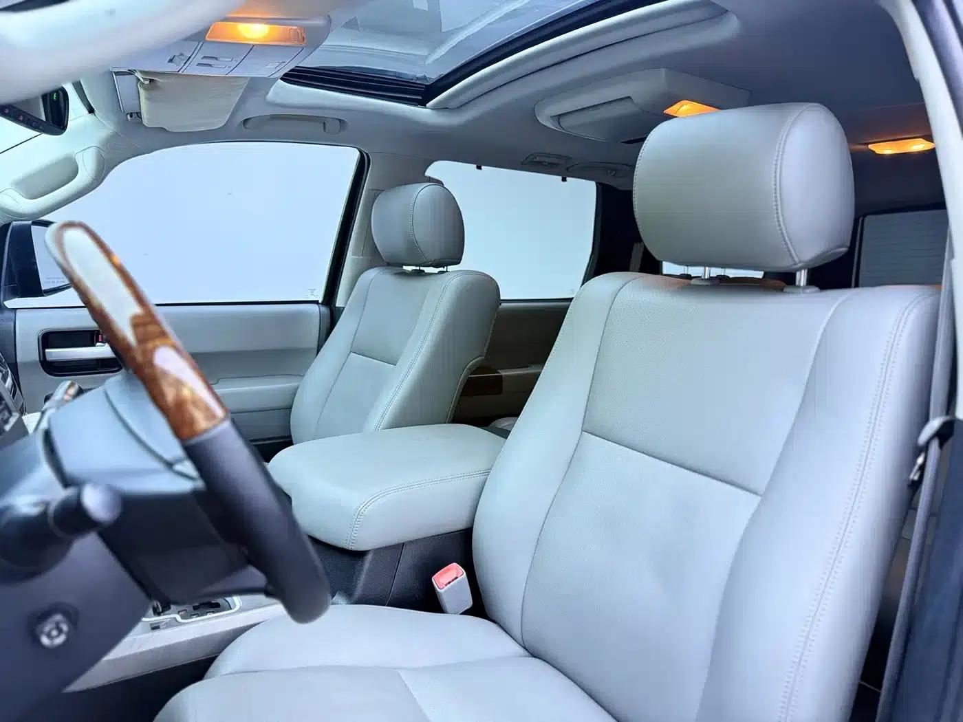 Sequoia 2010 5.7 Platinum Edition — миниатюра 5