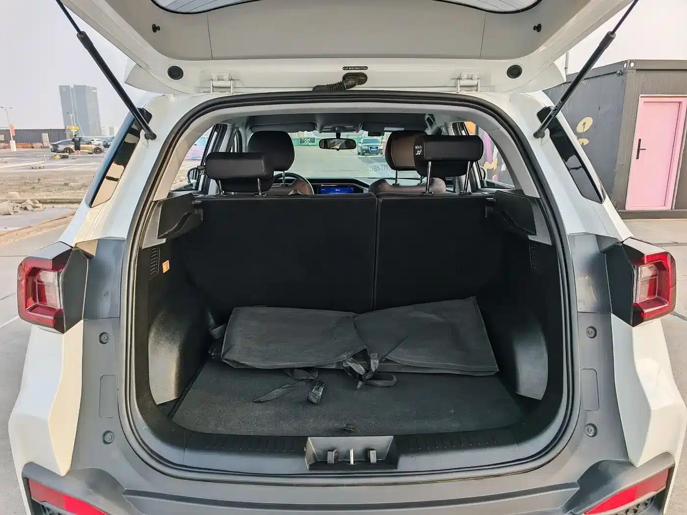 2023 X-Trail 1.5L CVT Premium Edition — миниатюра 8
