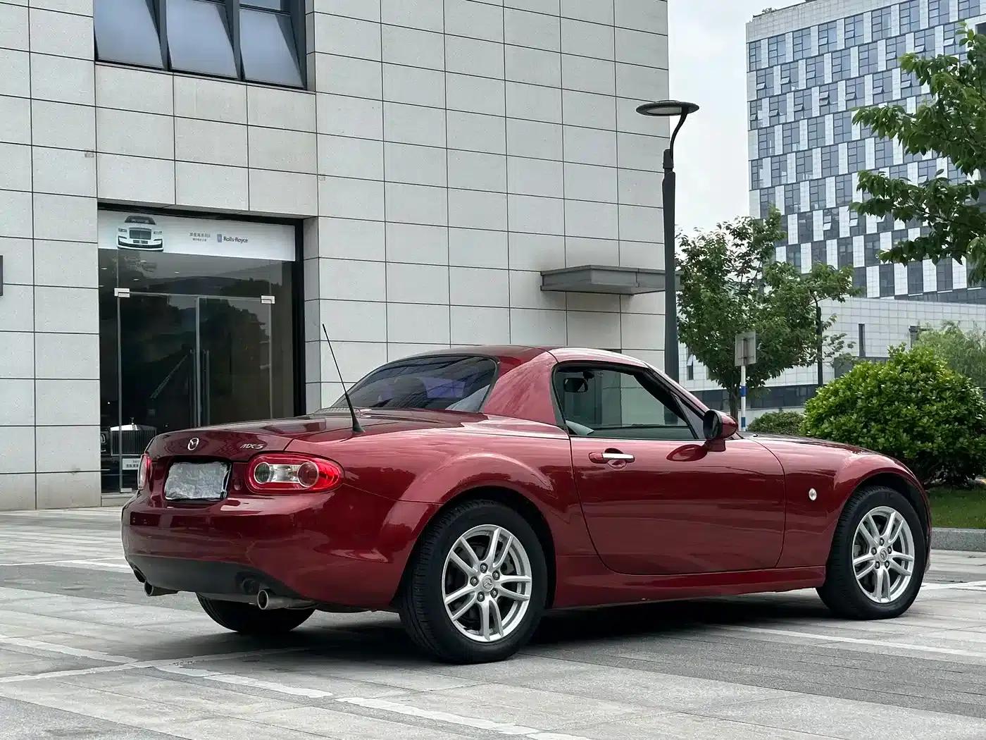 Mazda MX-5 2009 2.0 — миниатюра 11