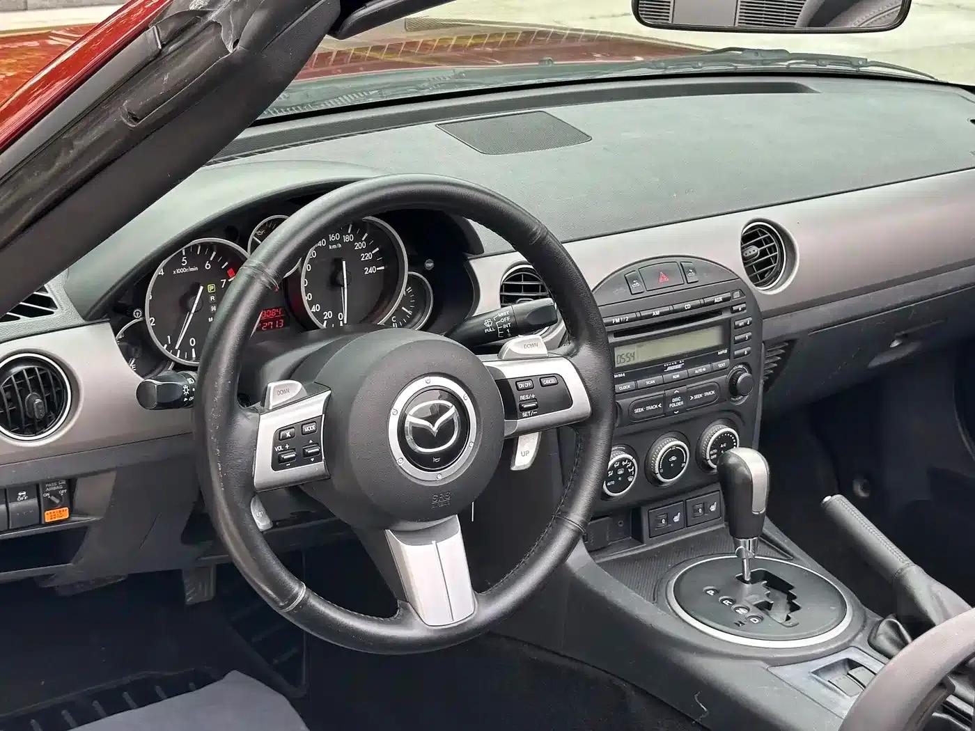 Mazda MX-5 2009 2.0 — миниатюра 15
