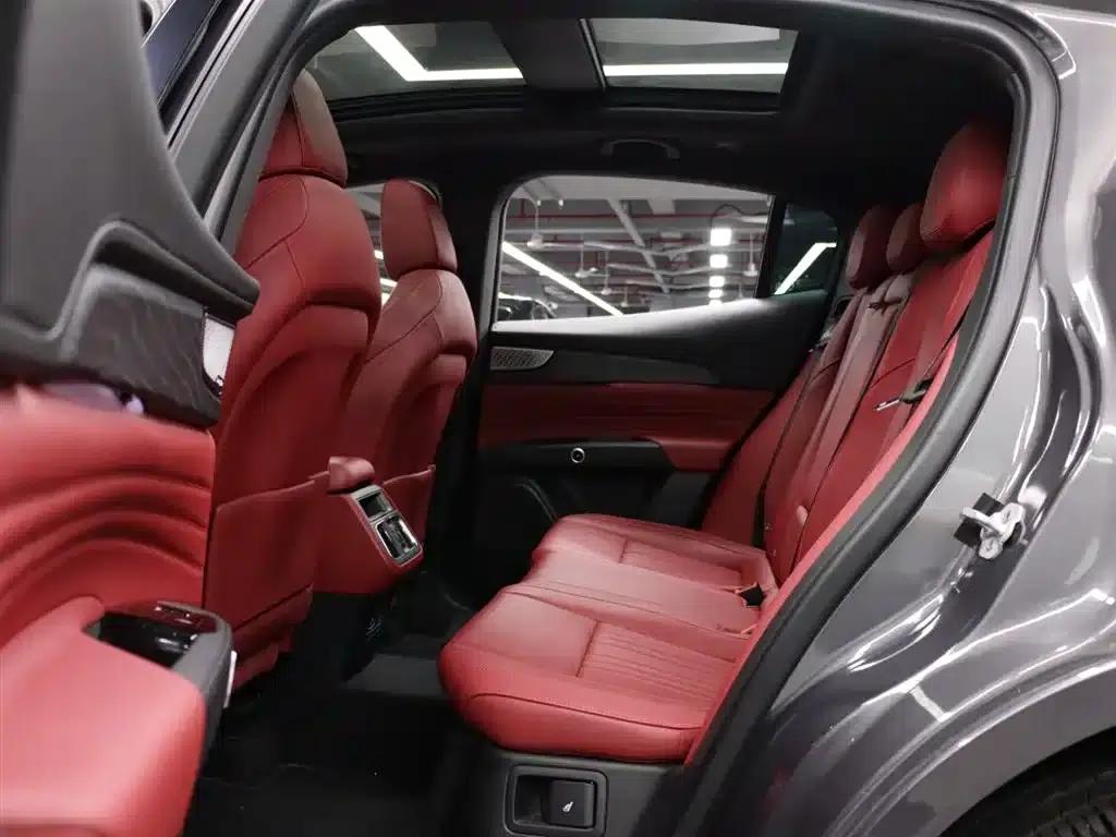 2023 Grecale 2.0T GT — миниатюра 21