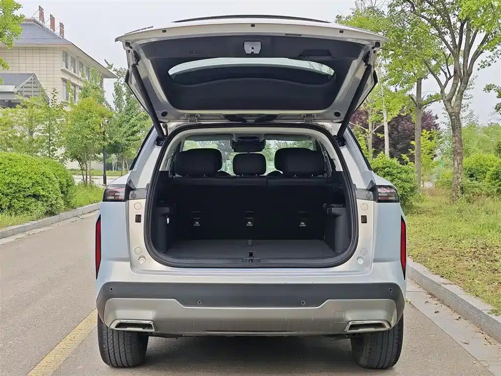 Explore 06 2023 Urban Edition 1.6T 2WD Luxury — миниатюра 18