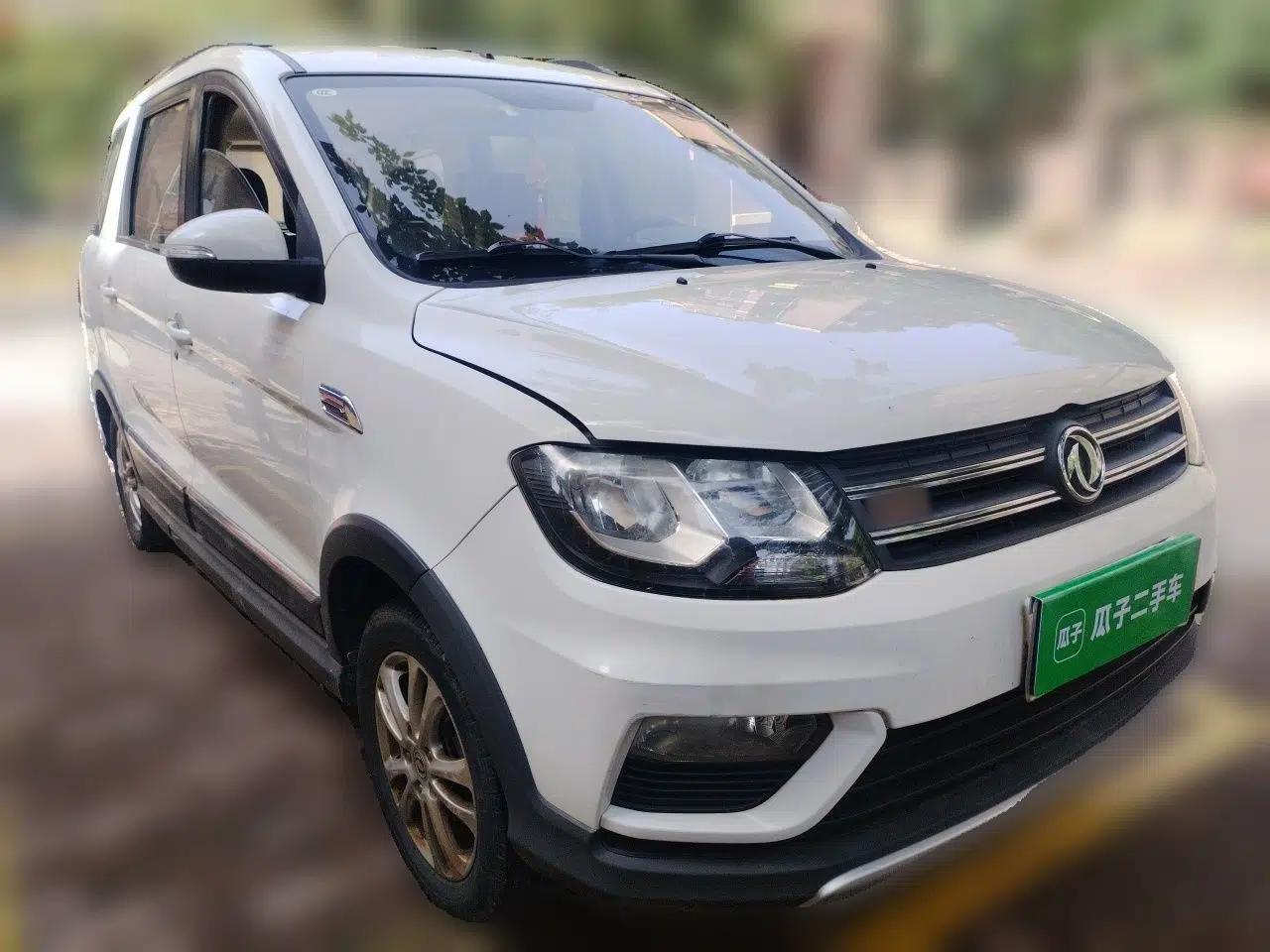 Used Dongfeng Fengon 370 2016 1.5L Manual Elite Home Edition 7-Seater — миниатюра 3