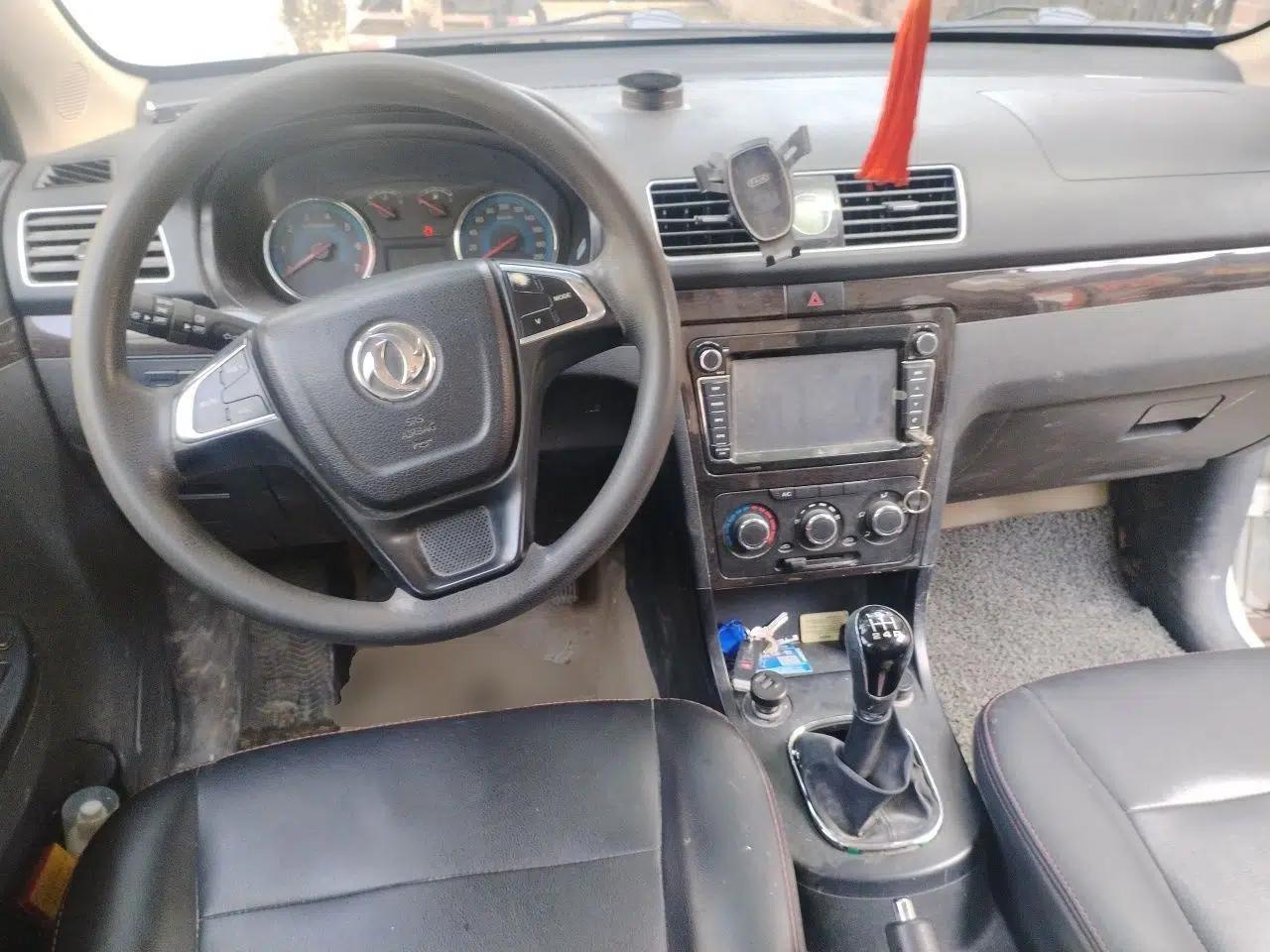 Used Dongfeng Fengon 370 2016 1.5L Manual Elite Home Edition 7-Seater — миниатюра 9