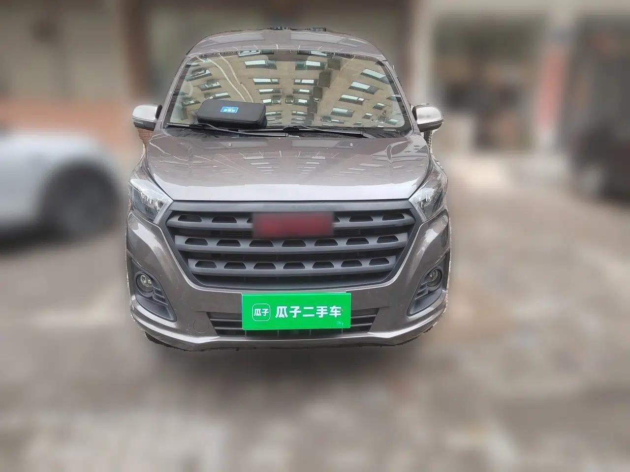 Used Jinbei Gold Hiace 2023 2.0L Passenger Van Engineering Lion 5/6/7 Seats — миниатюра 2
