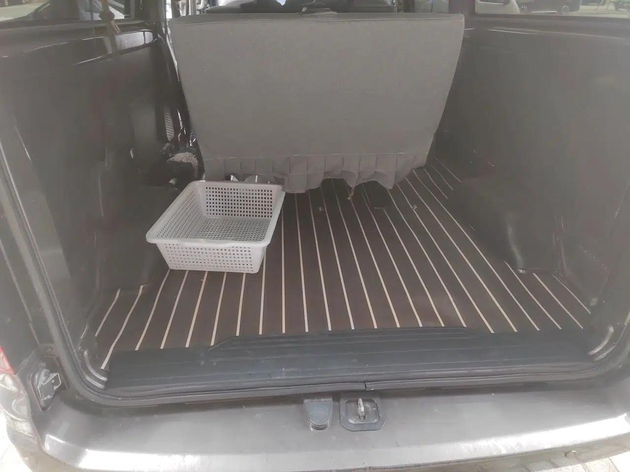 Used Jinbei Gold Hiace 2023 2.0L Passenger Van Engineering Lion 5/6/7 Seats — миниатюра 19