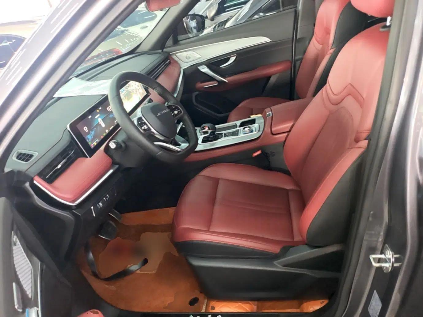 Used JETOUR X70 PRO 2023 1.5T DCT Comfort Edition 5 Seats — миниатюра 22