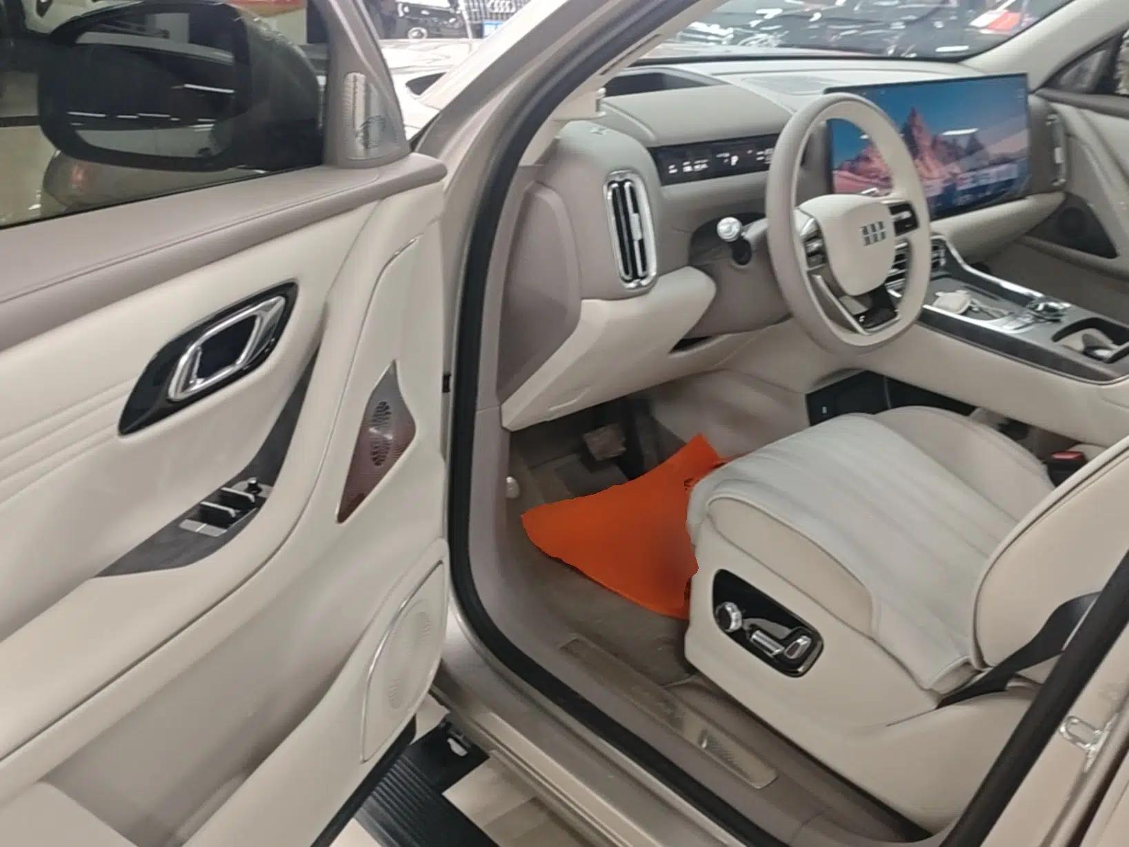 Used Geely Galaxy M9 2025 Model 210km Four-Wheel-Drive Leading Edition — миниатюра 18