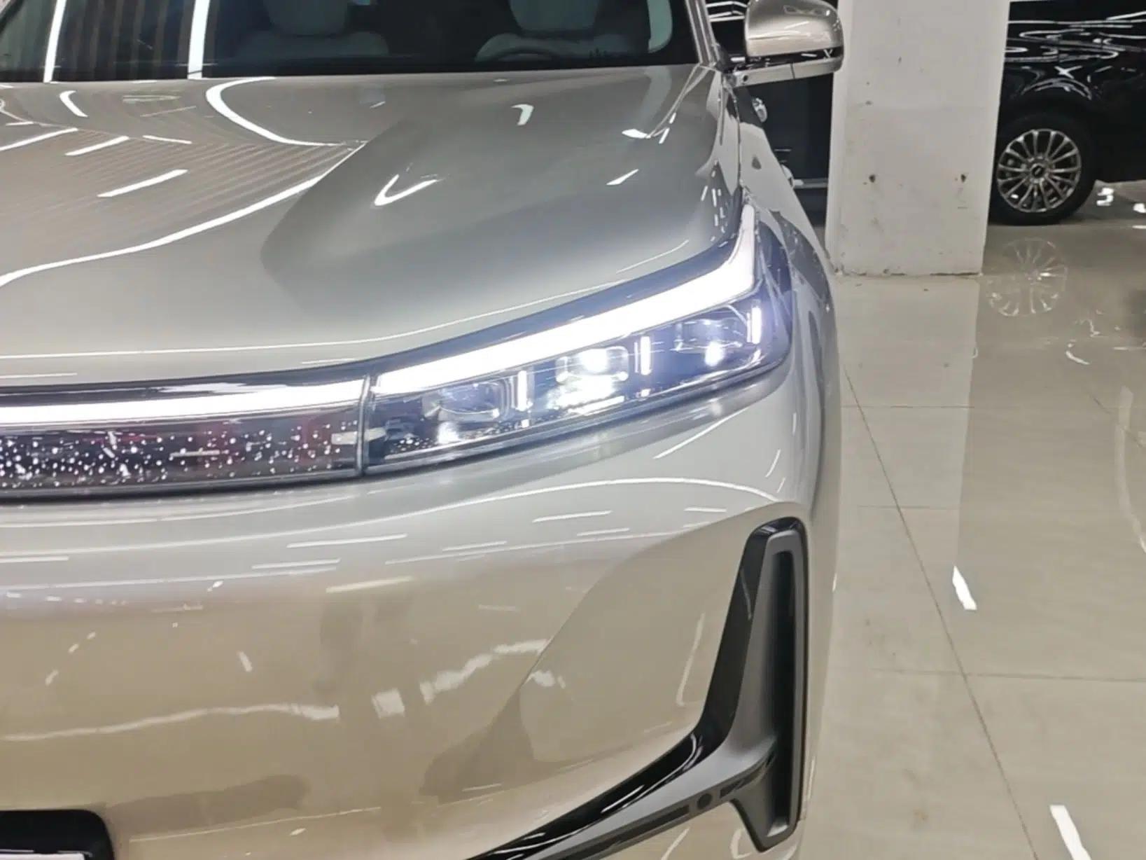 Used Geely Galaxy M9 2025 Model 210km Four-Wheel-Drive Leading Edition — миниатюра 8