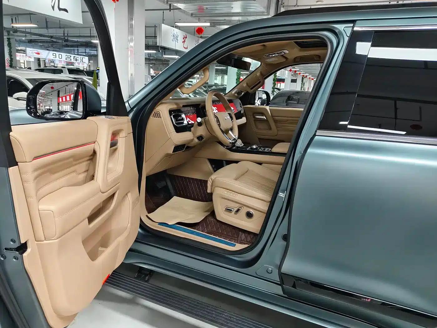 Beijing BJ60 Extended Range 2024 Model, 5-Seater Extended Range Advanced Edition — миниатюра 8