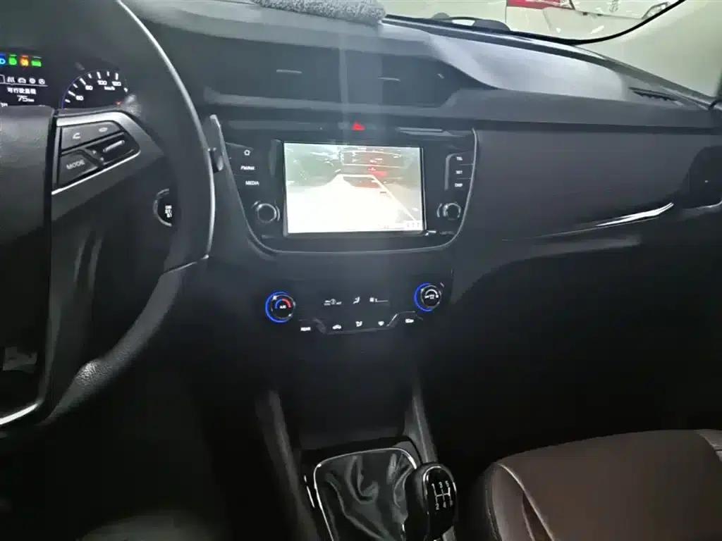 Lingxuan 2017 1.6L Manual Elite — миниатюра 13