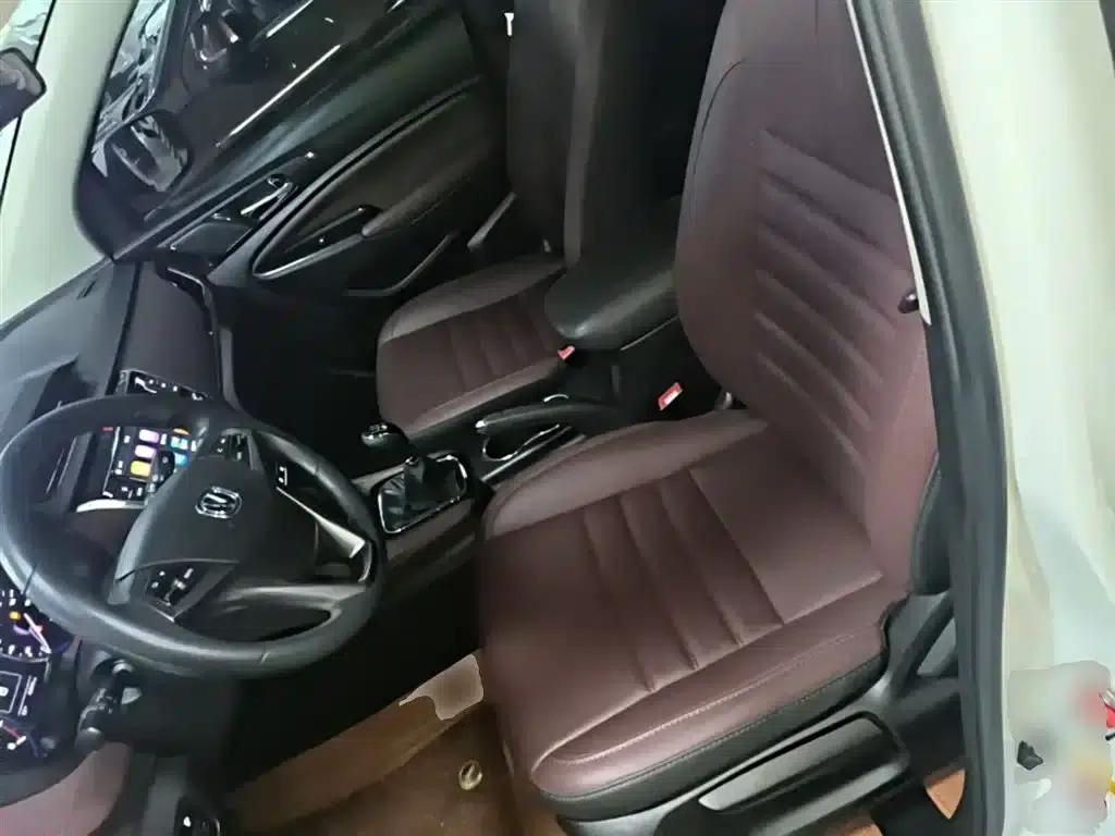 Lingxuan 2017 1.6L Manual Elite — миниатюра 15