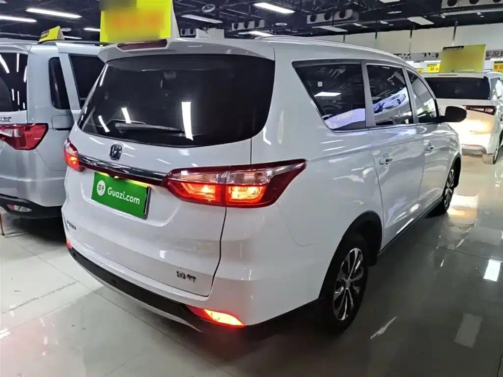 Lingxuan 2017 1.6L Manual Elite — миниатюра 7