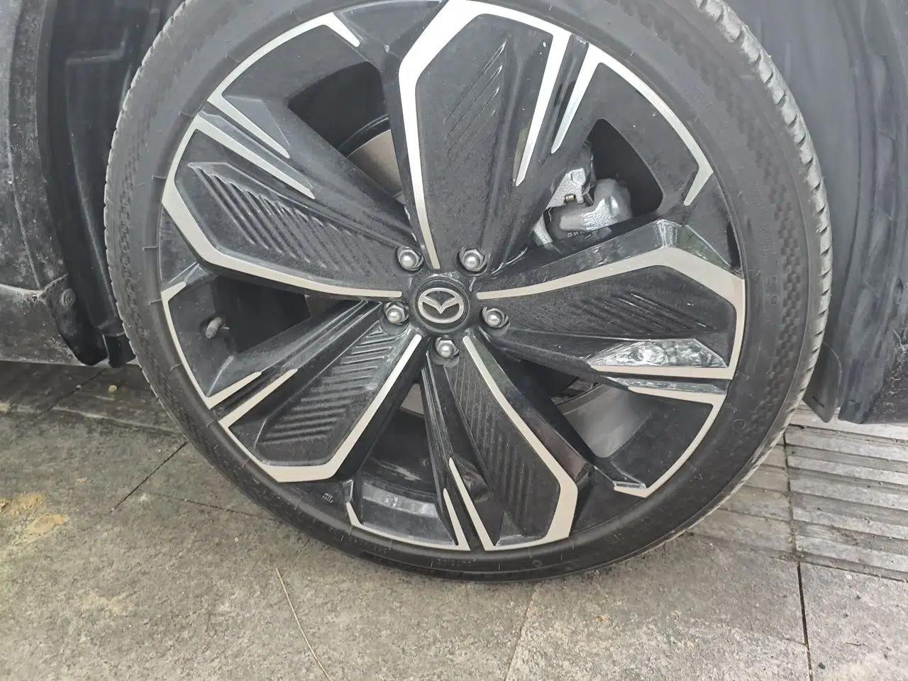 Used Mazda EZ-60 2025 Model Range-Extended 200 Max — миниатюра 8