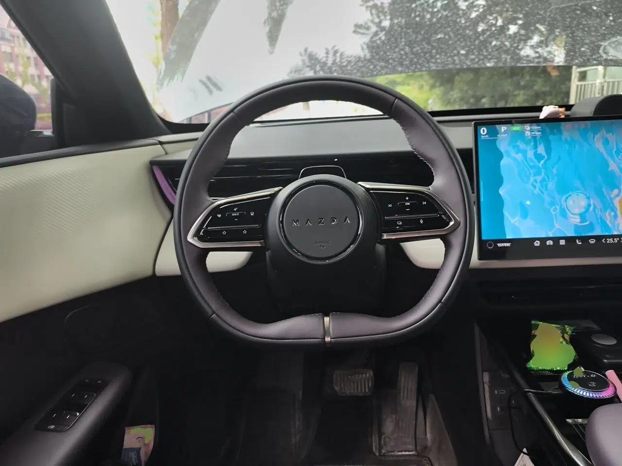 Used Mazda EZ-60 2025 Model Range-Extended 200 Max — миниатюра 10