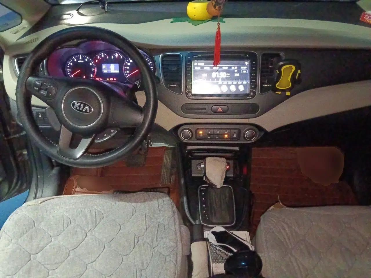 Used Kia Carens 2013 2.0L 7-Seater Automatic Standard Version China IV Standard — миниатюра 9