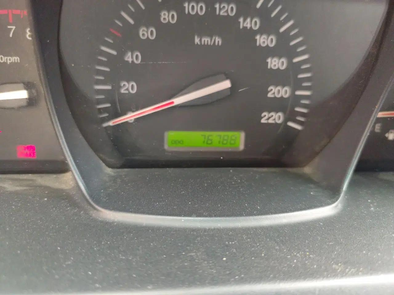 Used Kia Cerato 2012 1.6L MT GL — миниатюра 12