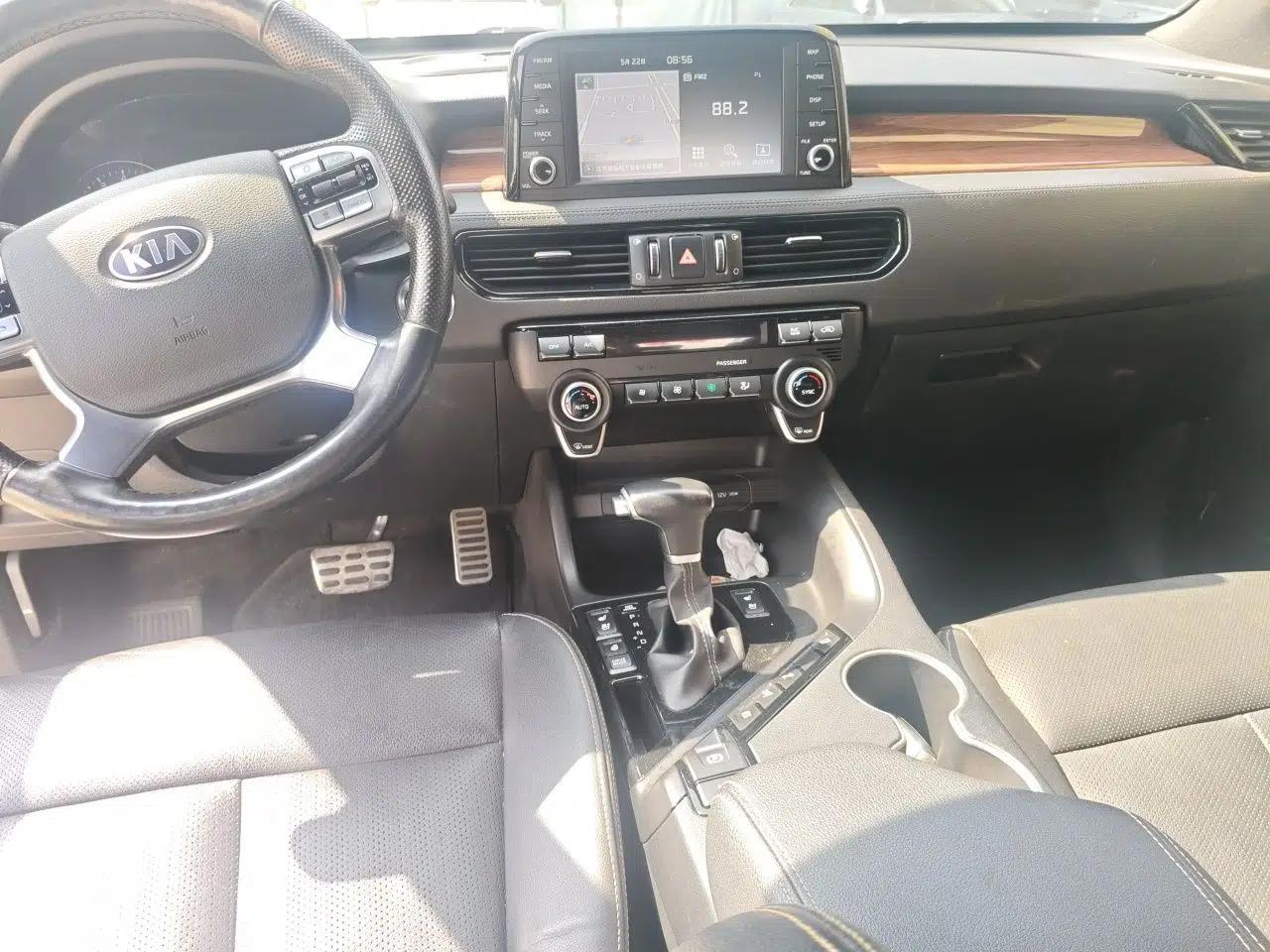 Used Kia KX7 2017 2.0T Automatic All-Wheel Drive LUX 7-Seater — миниатюра 13