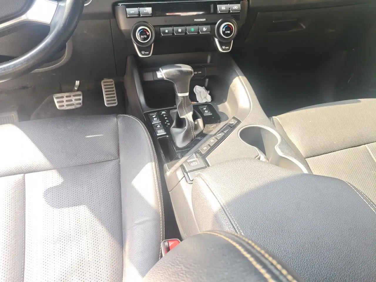Used Kia KX7 2017 2.0T Automatic All-Wheel Drive LUX 7-Seater — миниатюра 14