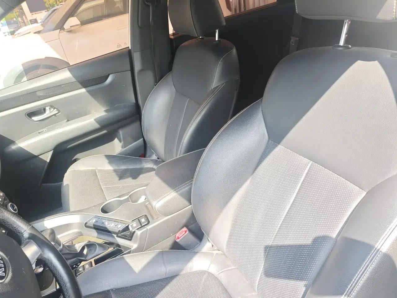 Used Kia KX7 2017 2.0T Automatic All-Wheel Drive LUX 7-Seater — миниатюра 15