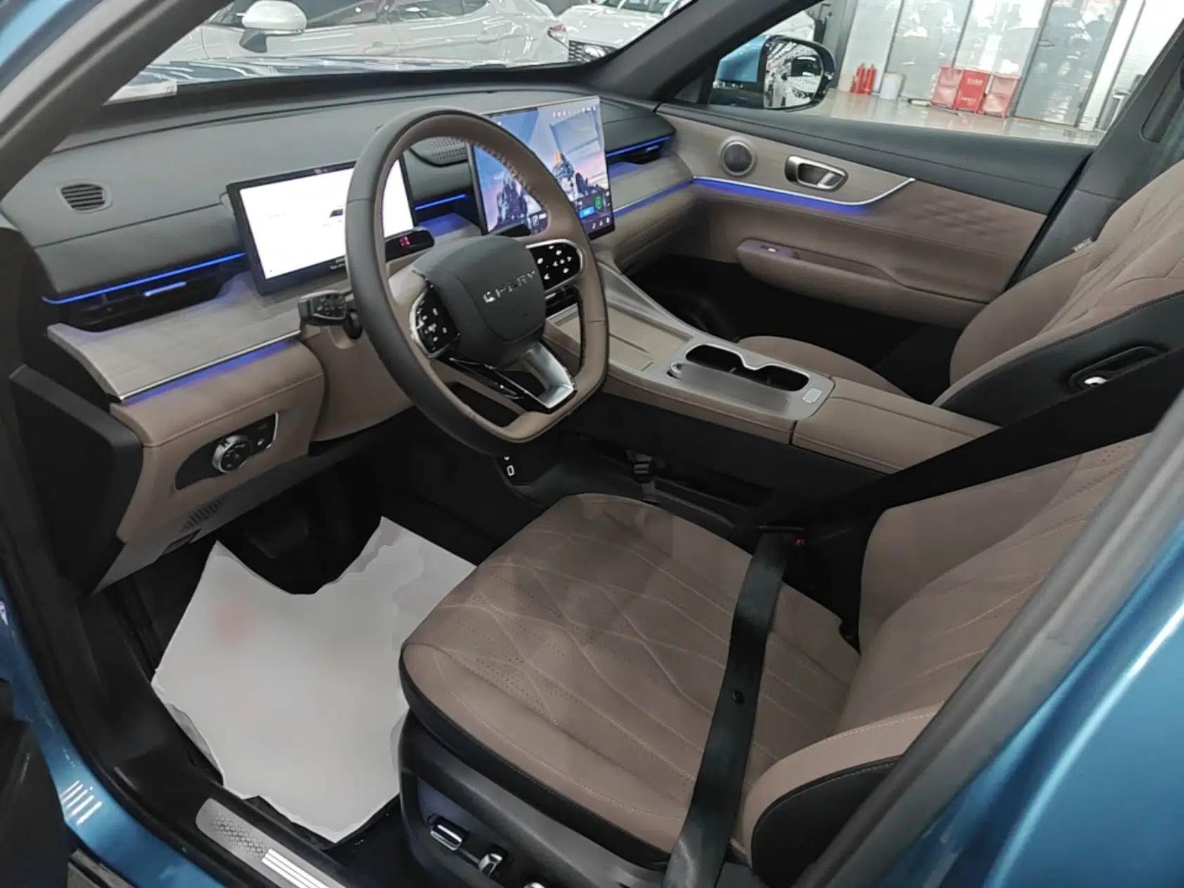 Used Chery Tiggo 8 PLUS C-DM 2025 1.5T 116 km Prestige Version 5 Seats — миниатюра 17