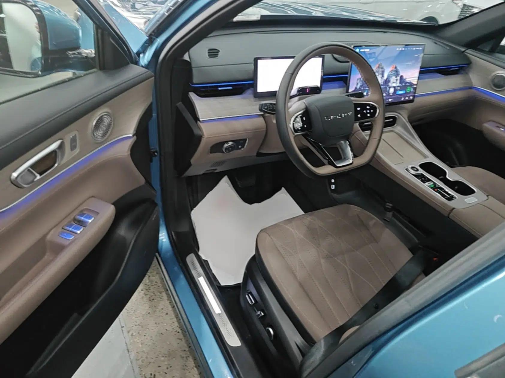 Used Chery Tiggo 8 PLUS C-DM 2025 1.5T 116 km Prestige Version 5 Seats — миниатюра 18