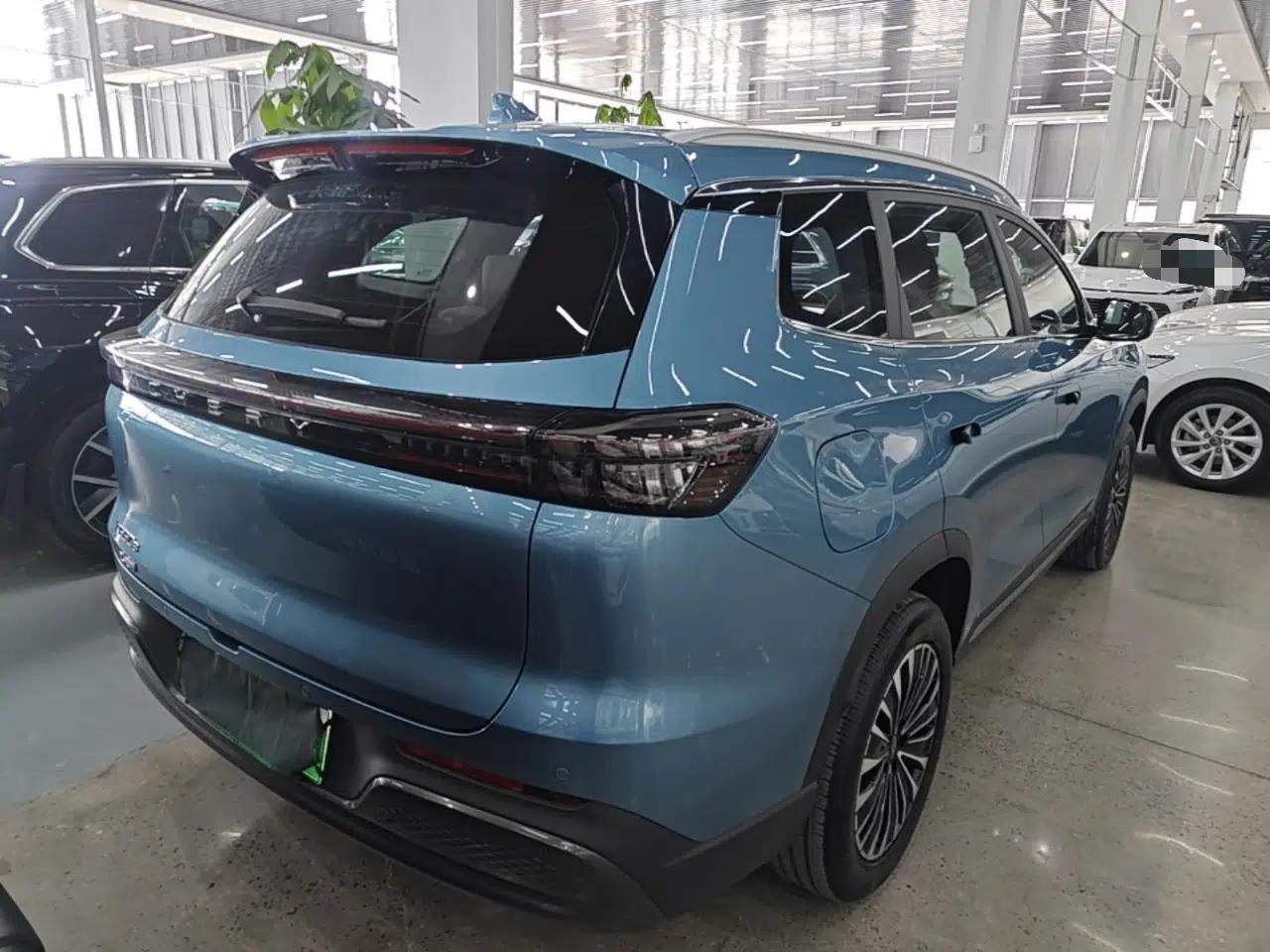 Used Chery Tiggo 8 PLUS C-DM 2025 1.5T 116 km Prestige Version 5 Seats — миниатюра 6