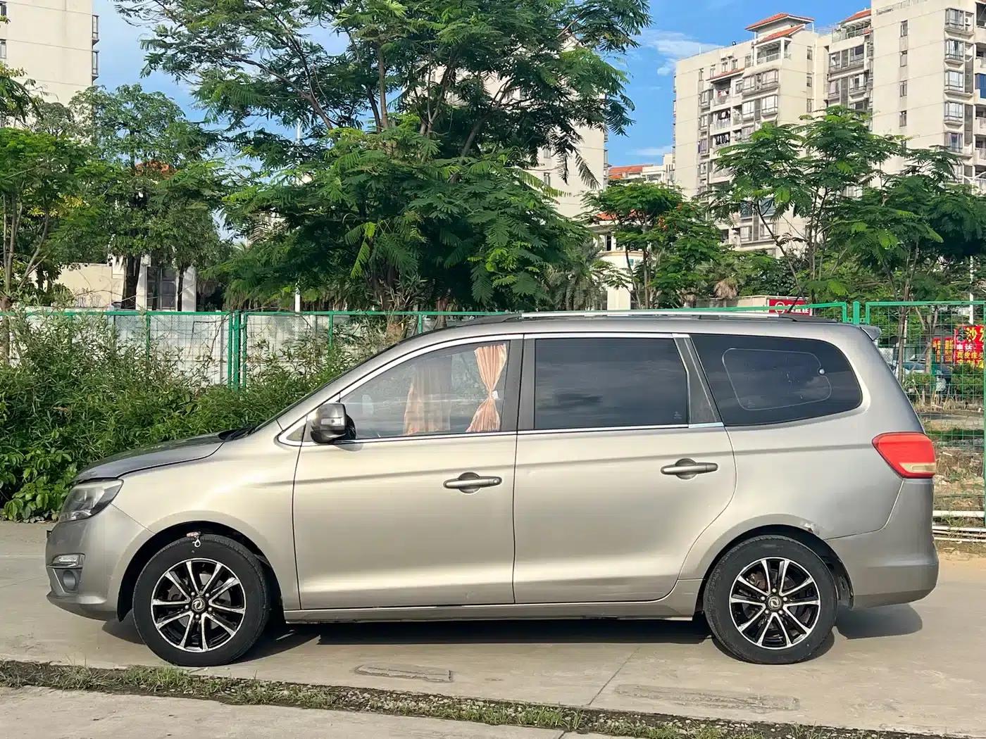 Fengxing S500 2016 Model 1.5L Manual Comfort — миниатюра 3