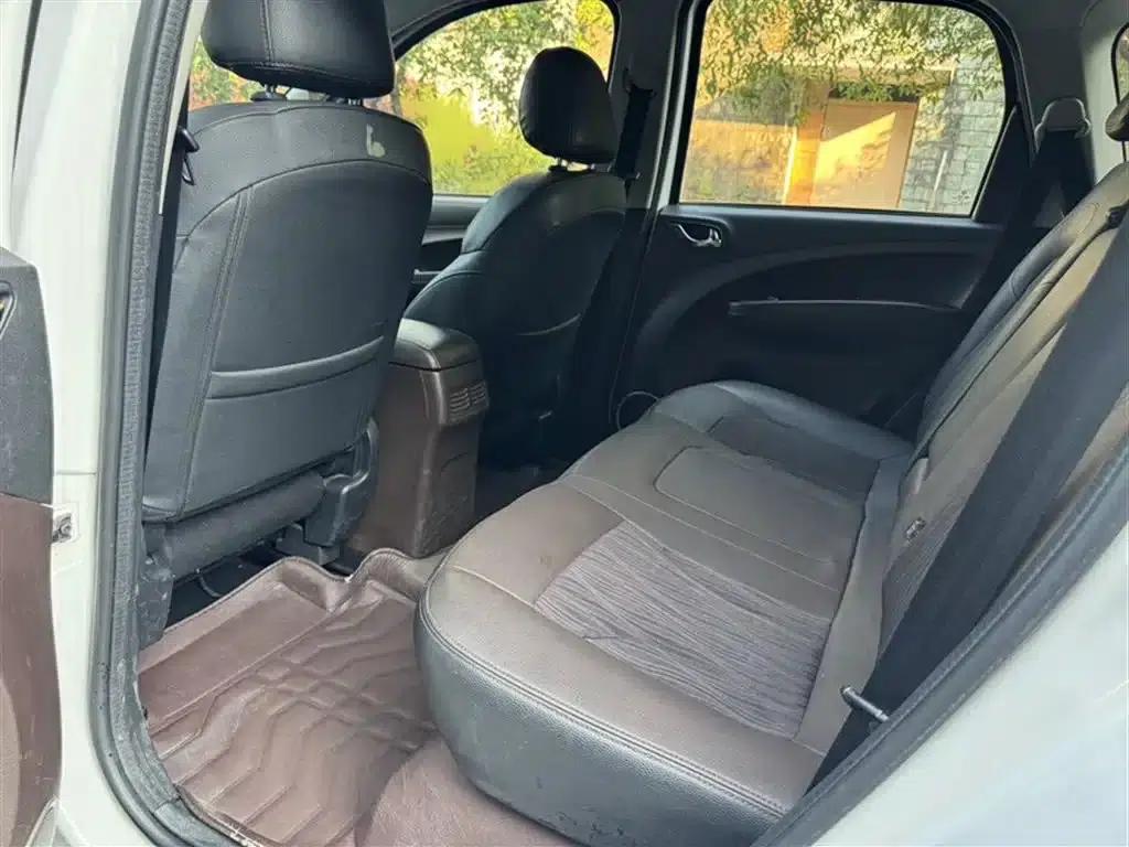 Jingyi X3 2017 1.5L Manual Comfort Model — миниатюра 13