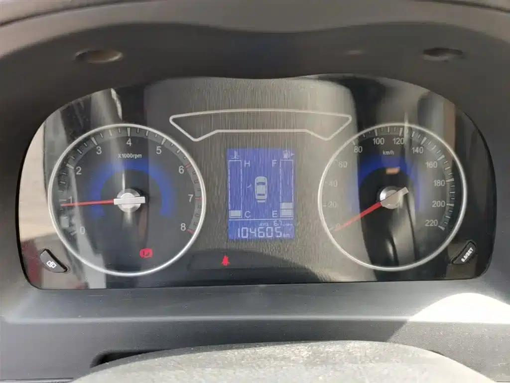 Jingyi X3 2016 1.5L Comfort Model — миниатюра 12